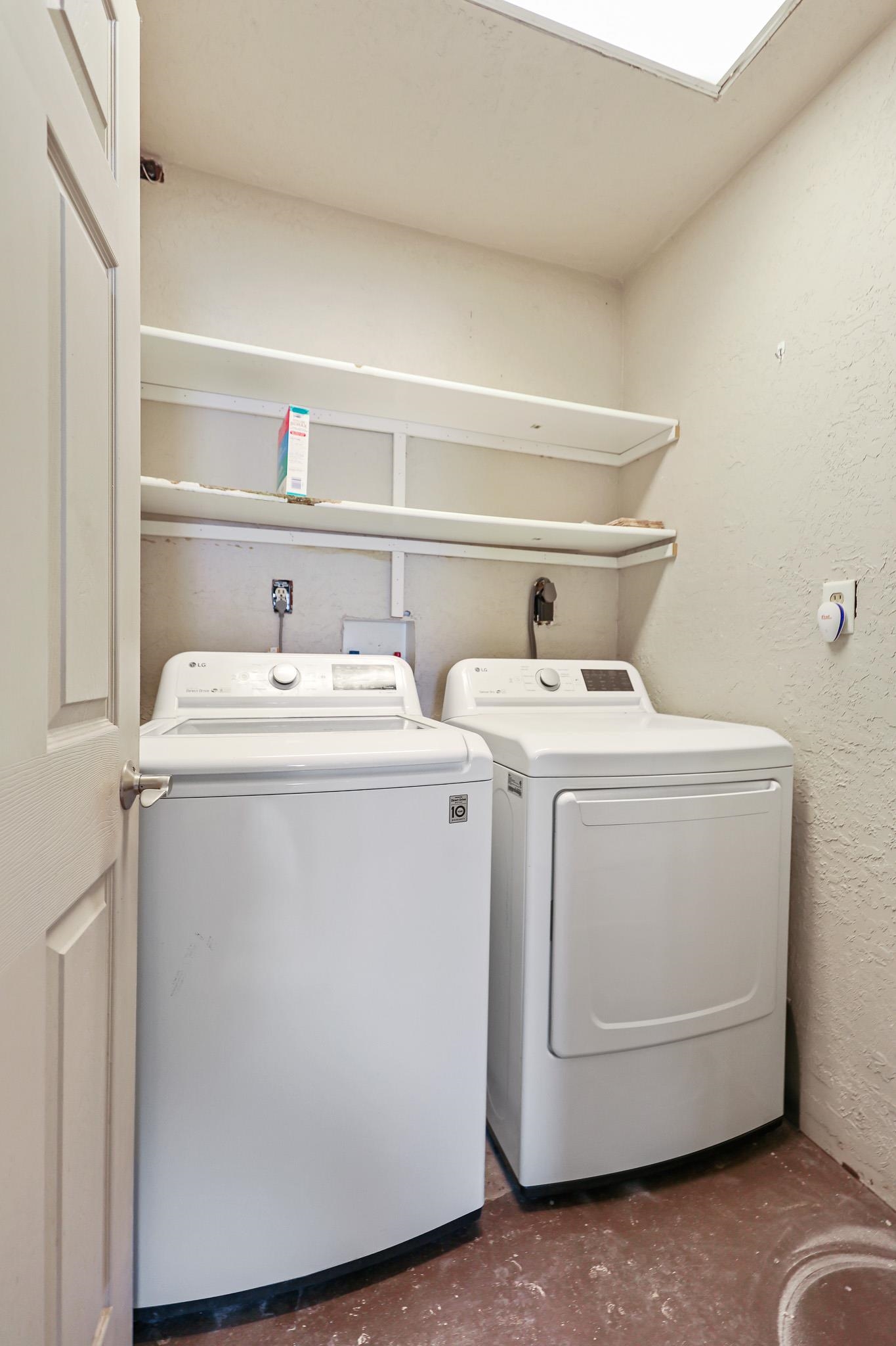 1200 Uranus DR