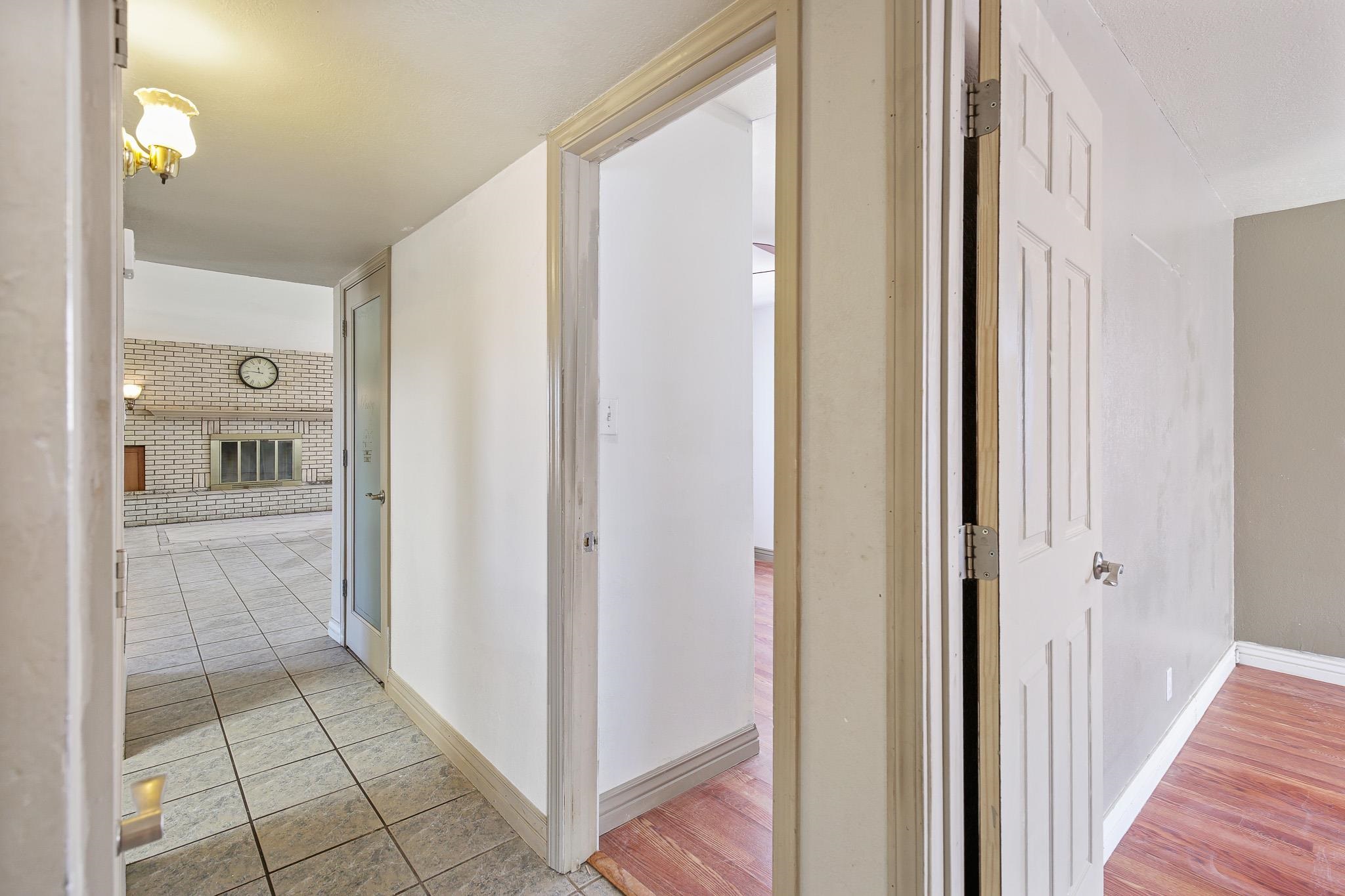 1200 Uranus DR