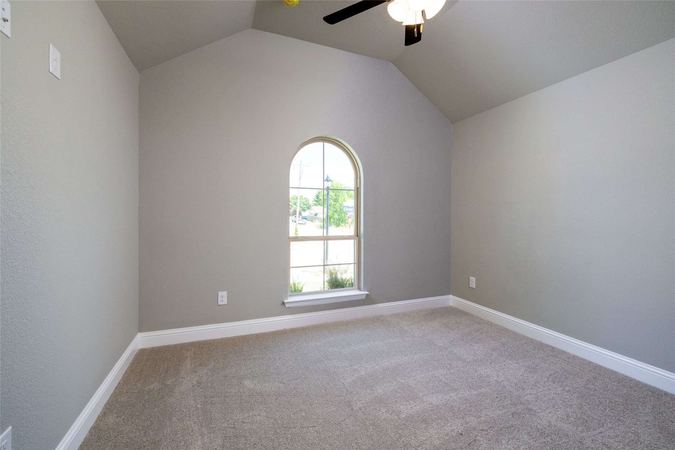 214 Clover Circle