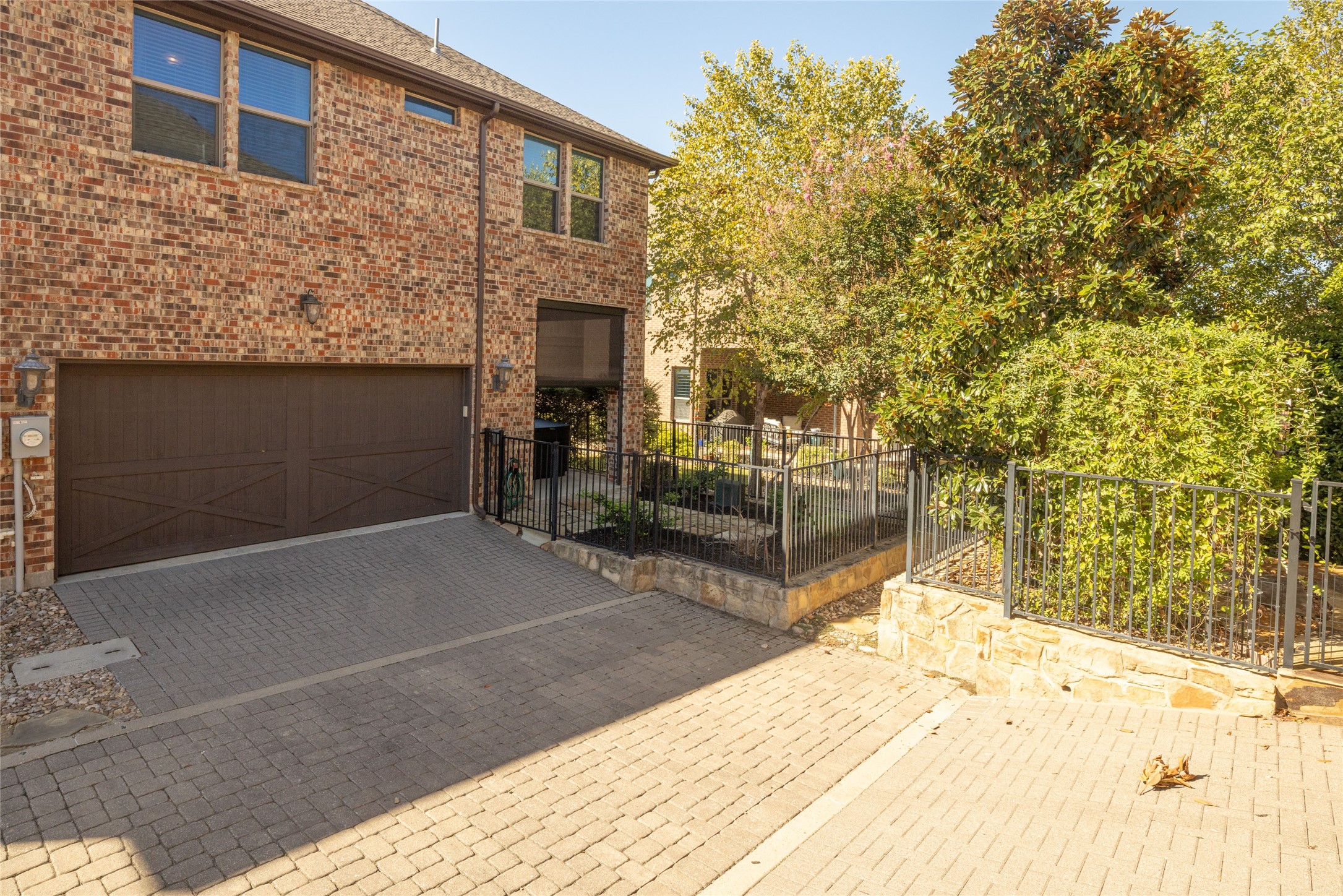 1247 Fowler Street
