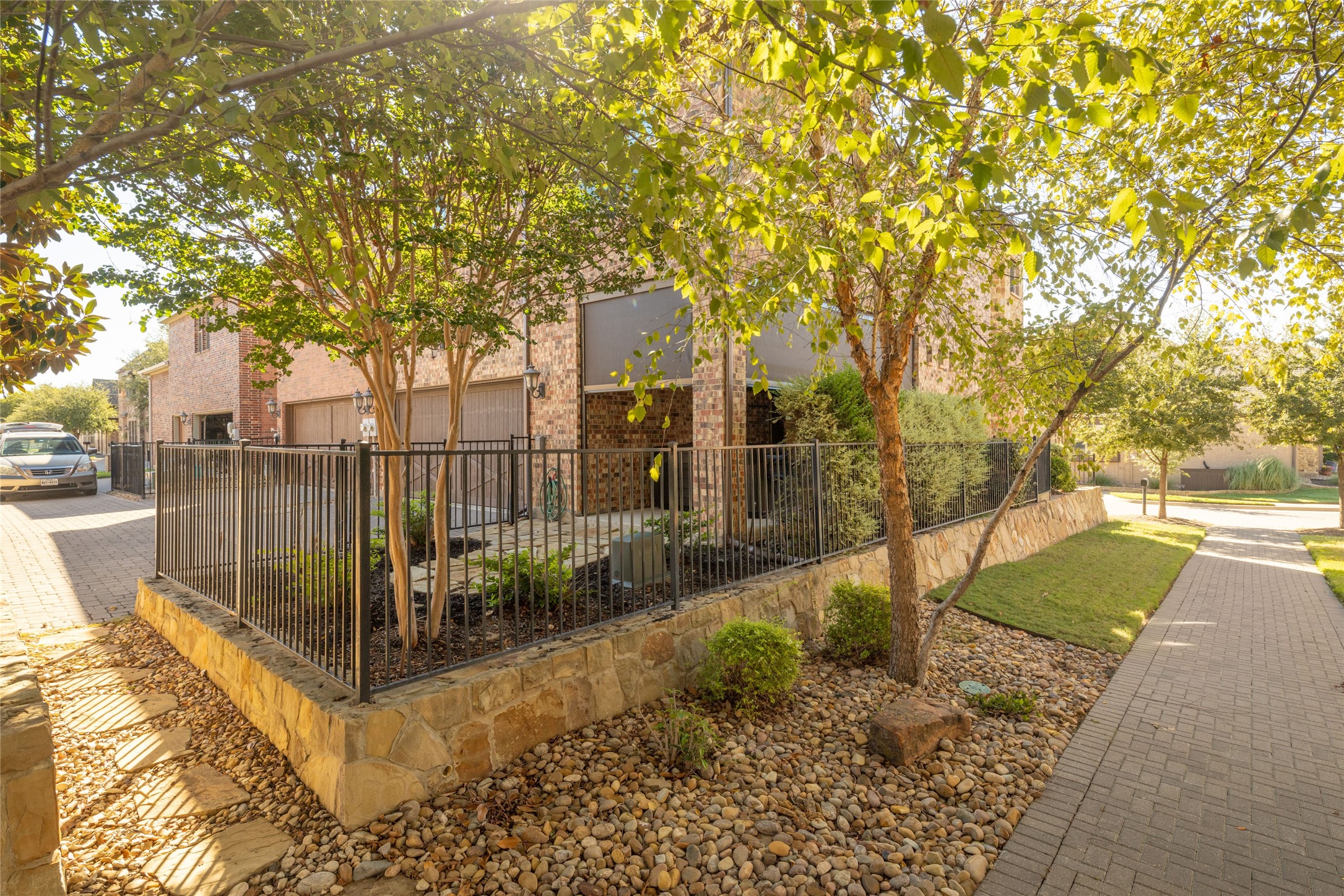 1247 Fowler Street