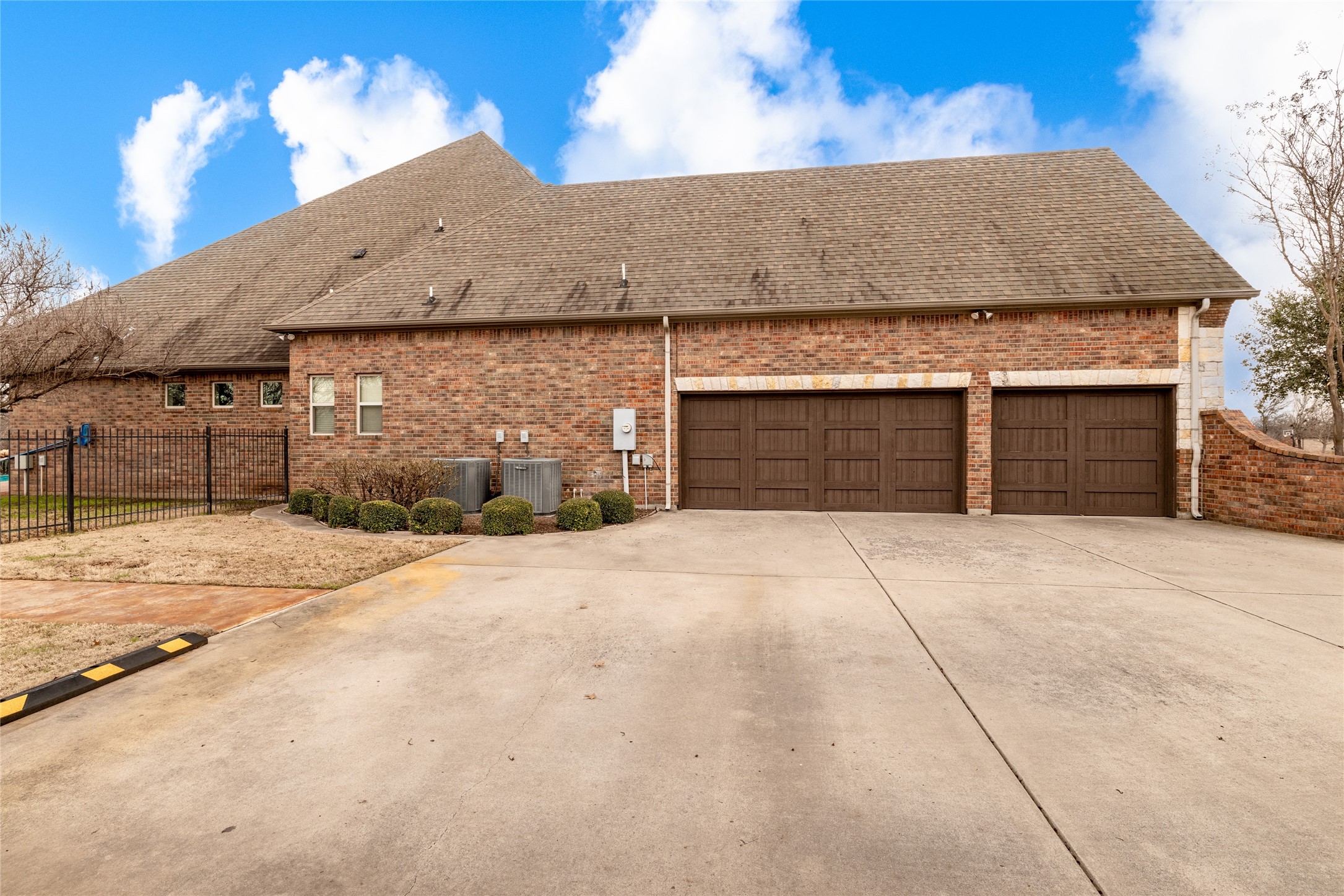 100 Mesquite Meadow Lane