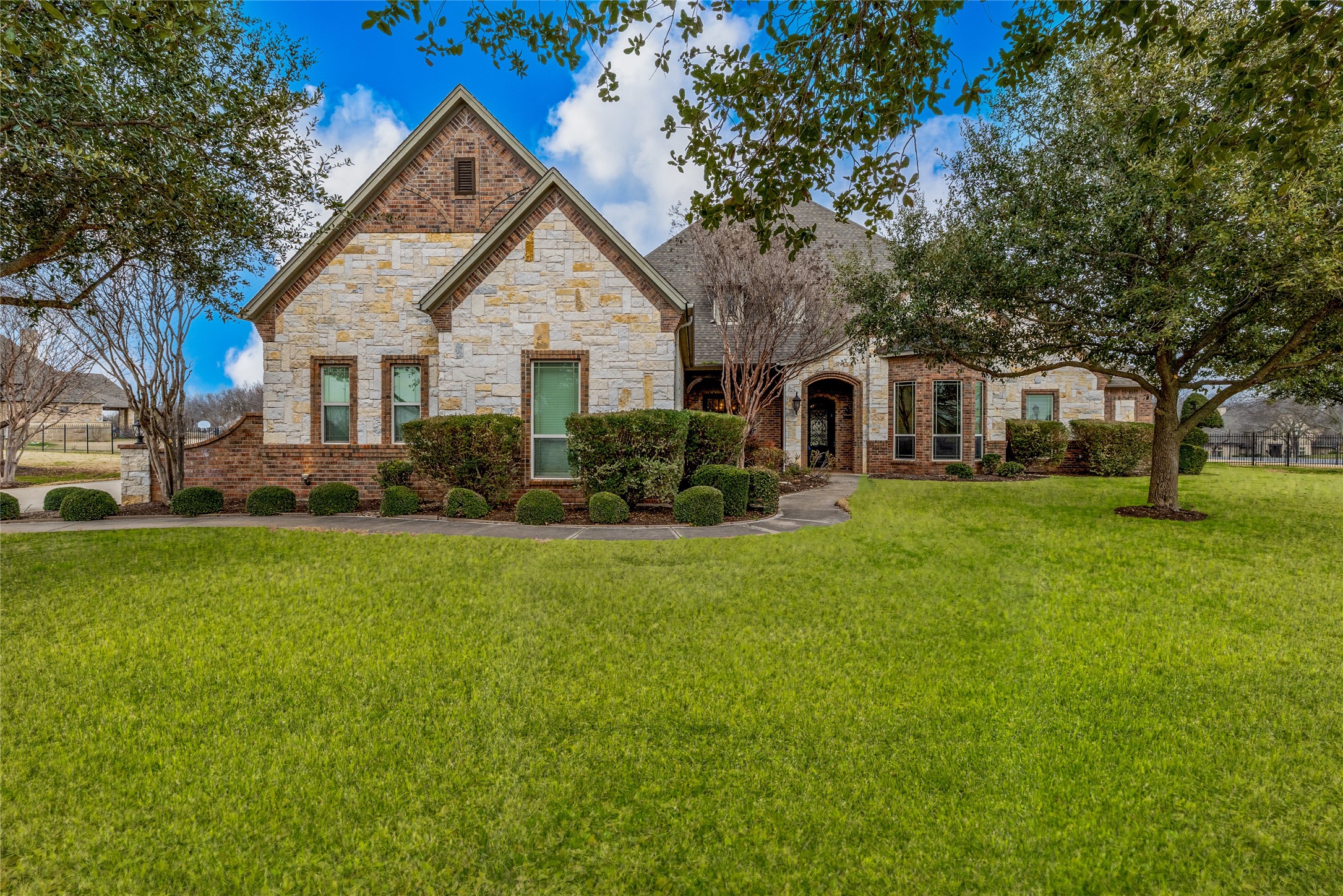 100 Mesquite Meadow Lane