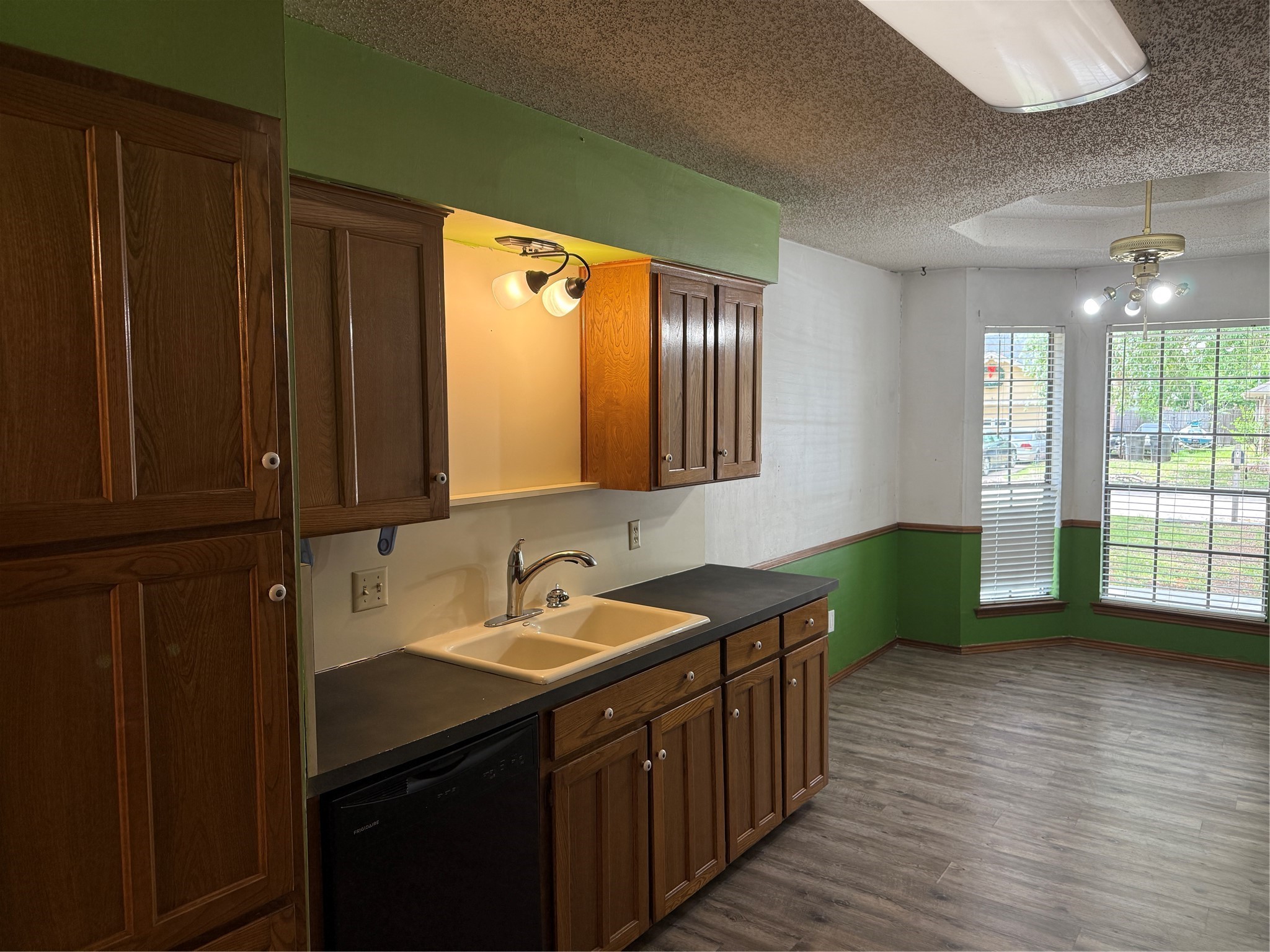 713 Paintbrush Drive