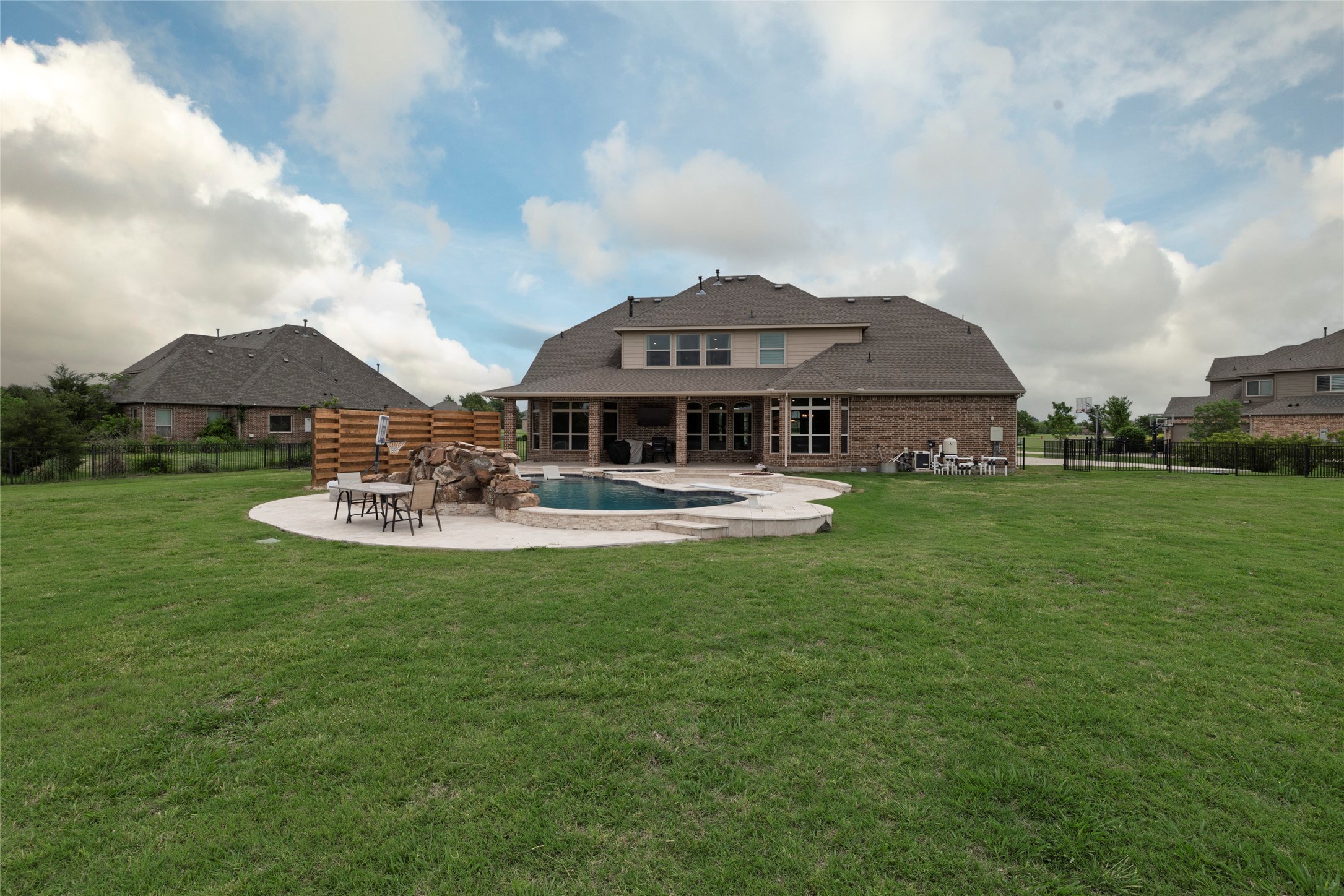 1413 Artesia Lane