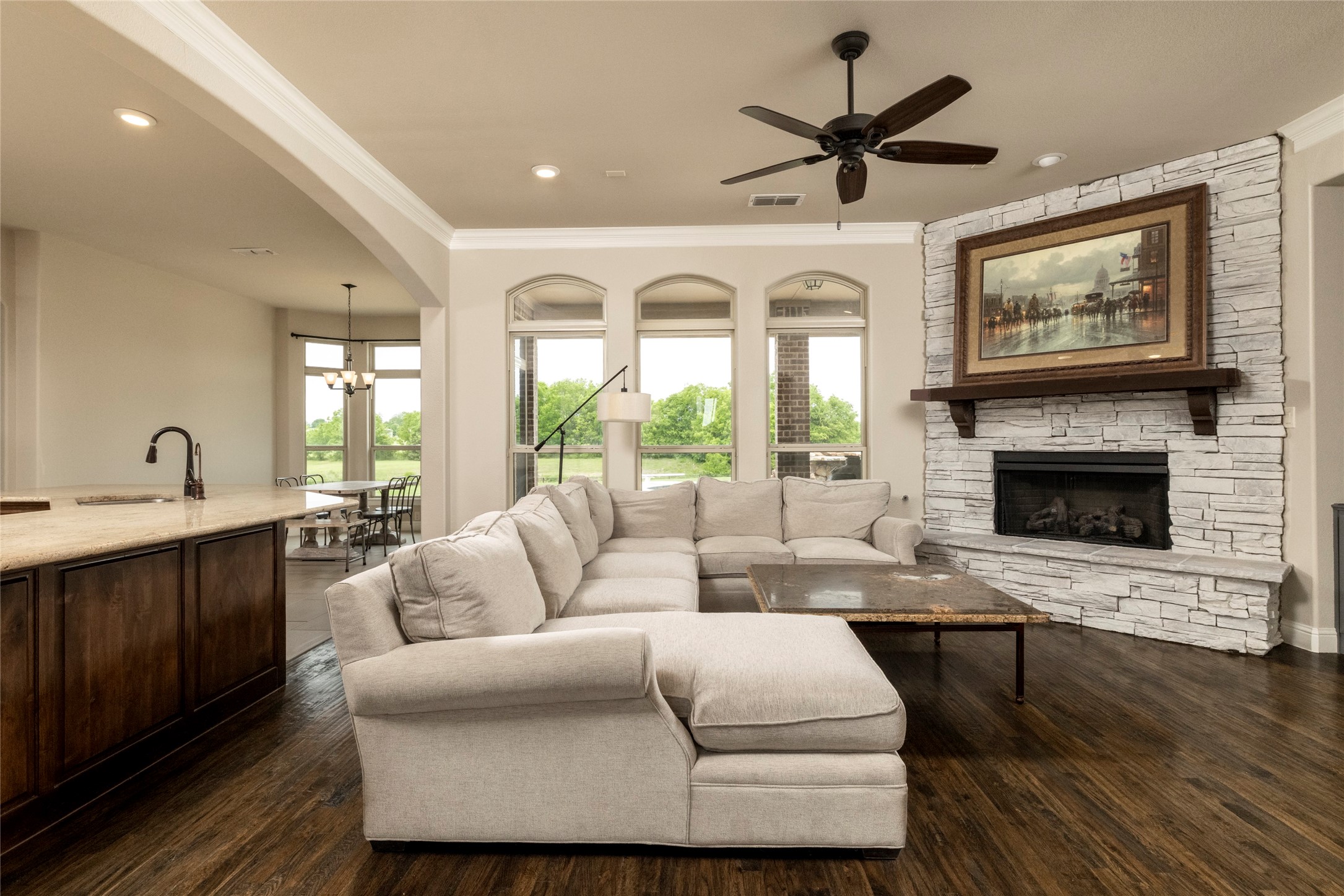 1413 Artesia Lane
