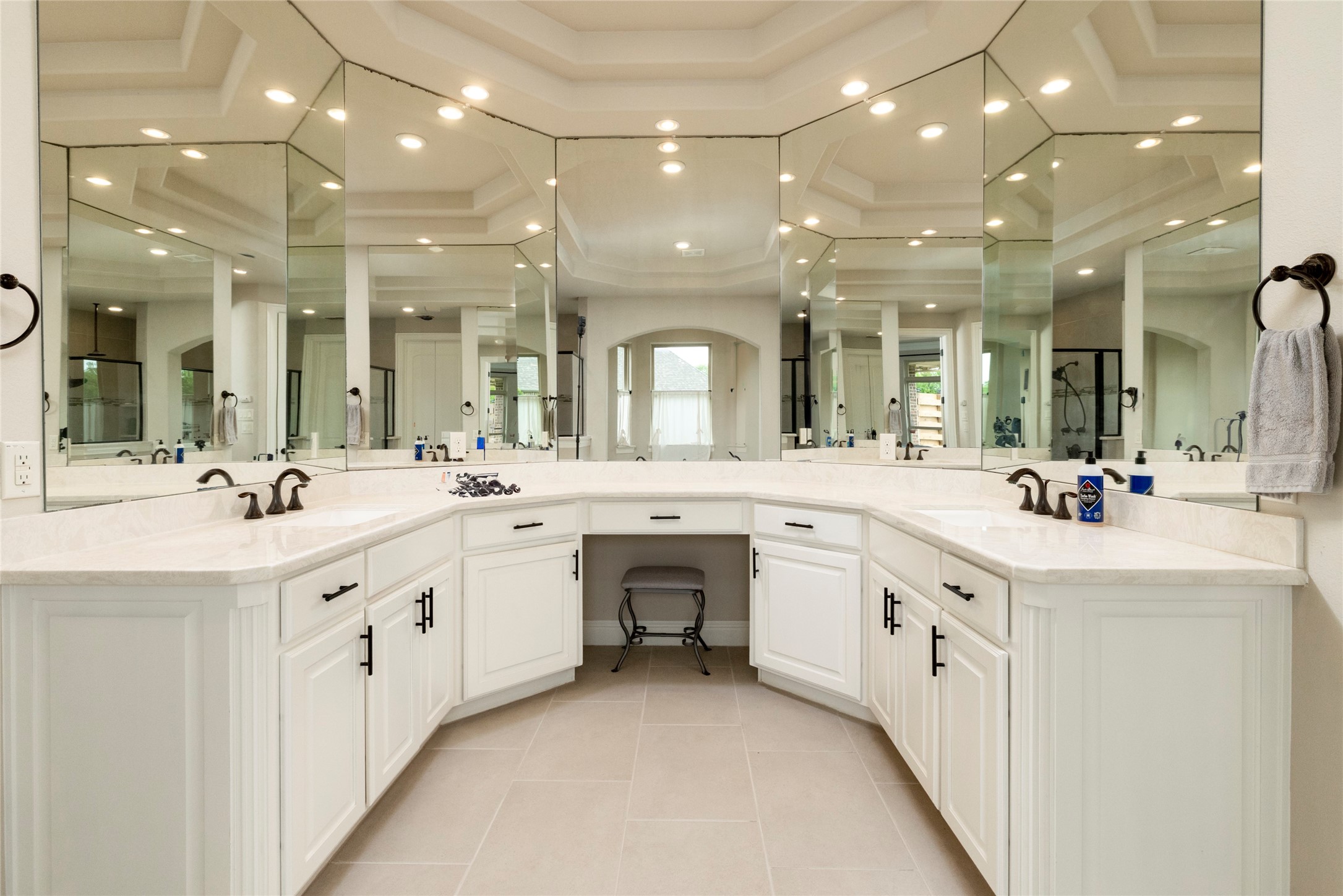 1413 Artesia Lane