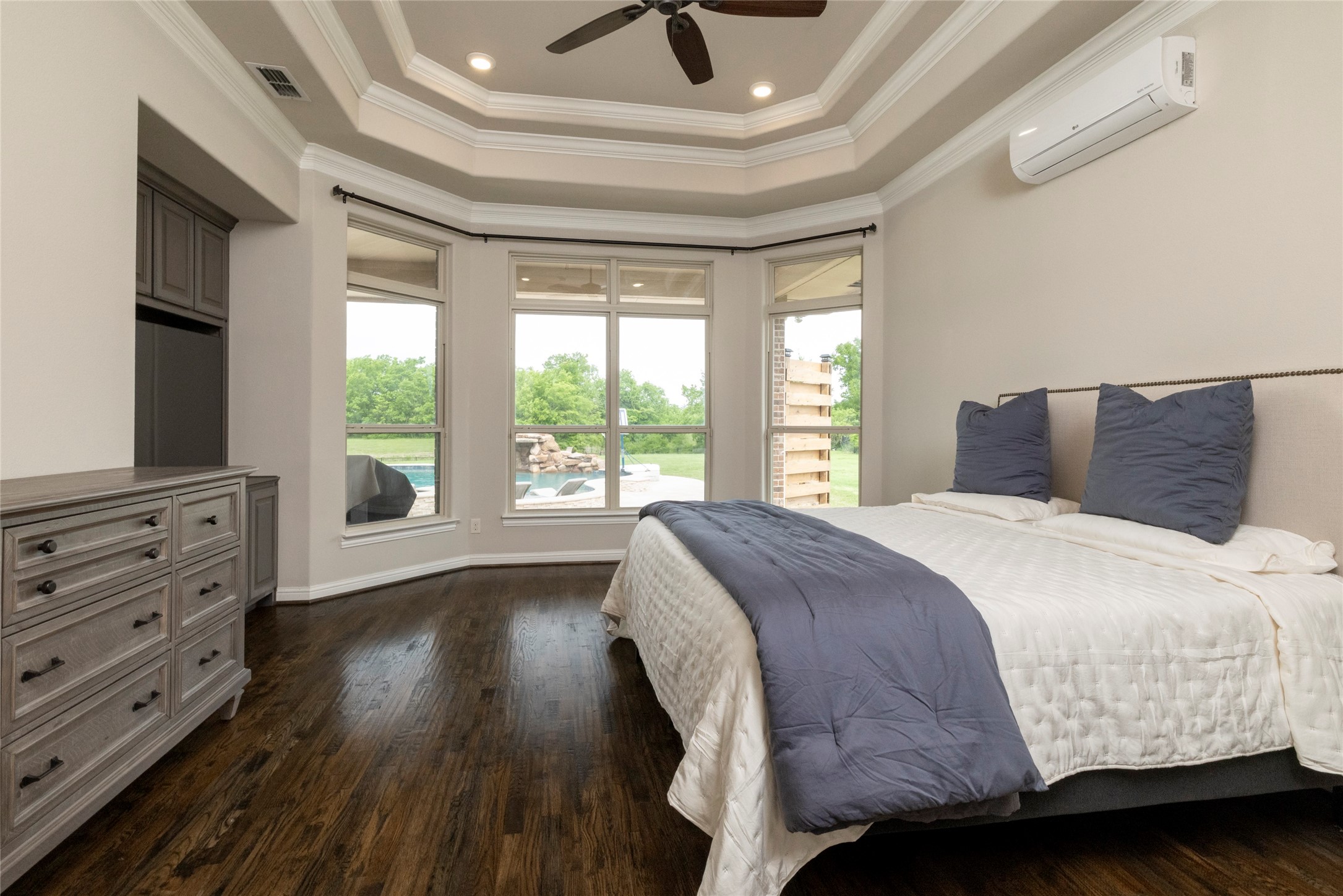 1413 Artesia Lane