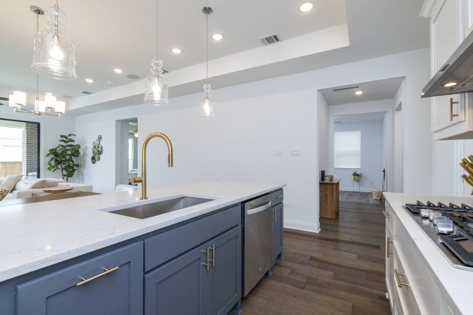 1517 Miranda Lane