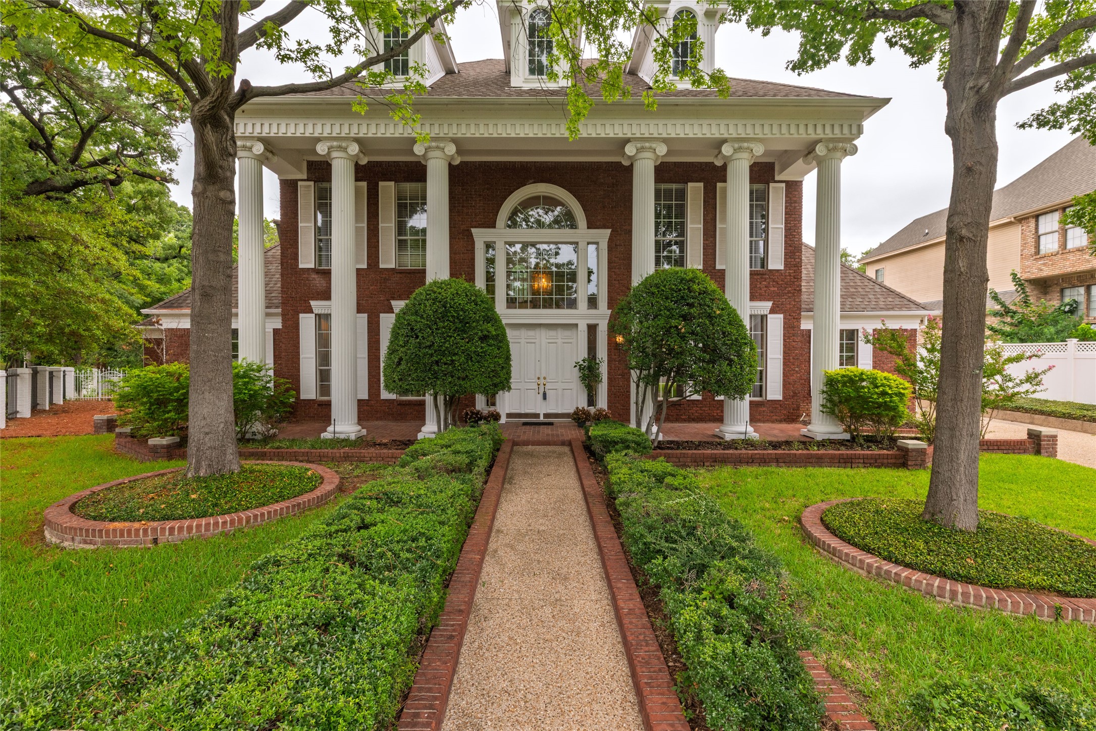 4106 Trail Bend Court