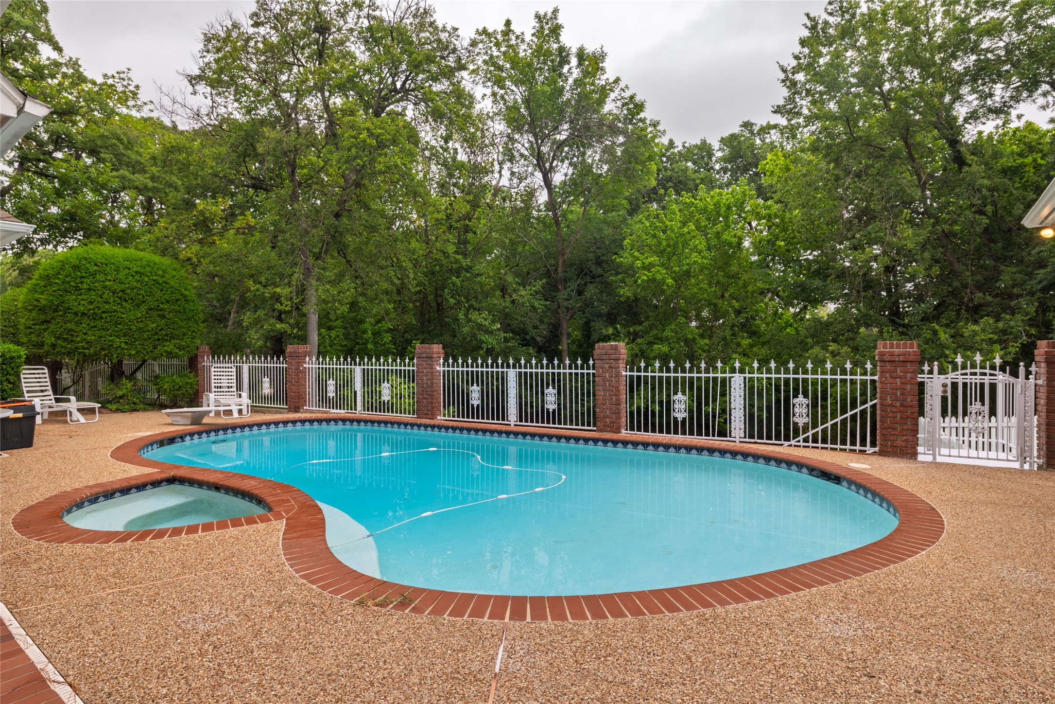 4106 Trail Bend Court