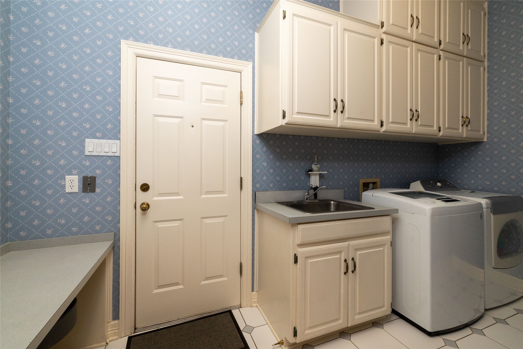 4106 Trail Bend Court