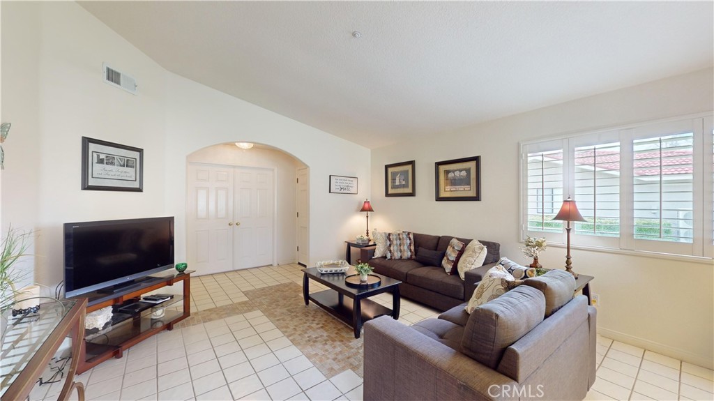 1257 Upland Hills Drive N