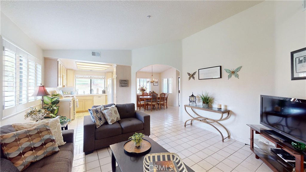 1257 Upland Hills Drive N