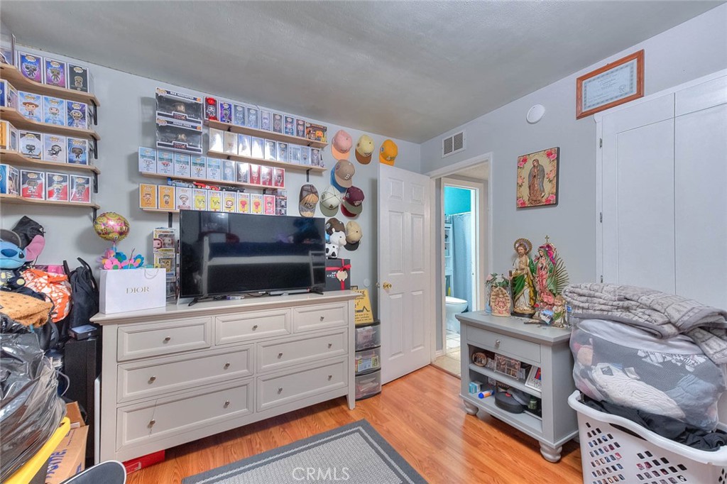 18809 E Ghent Street