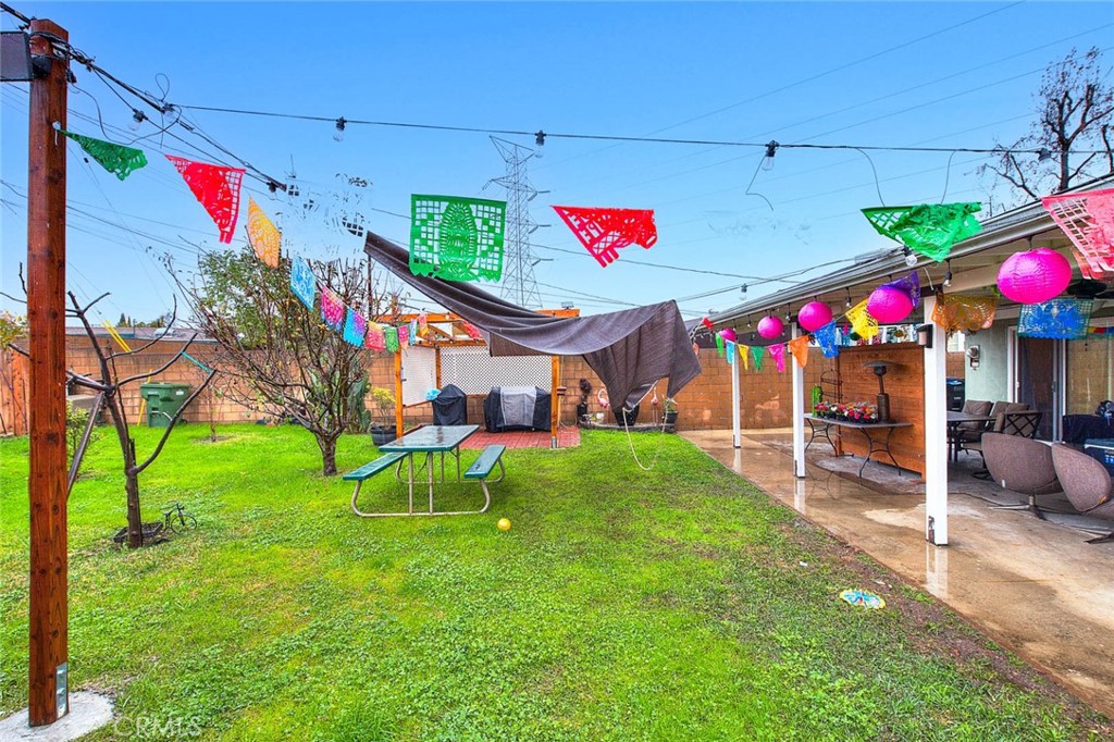 18809 E Ghent Street