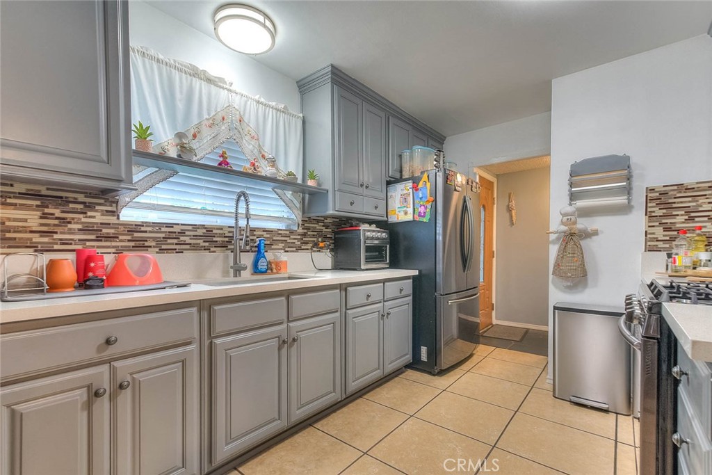 18809 E Ghent Street