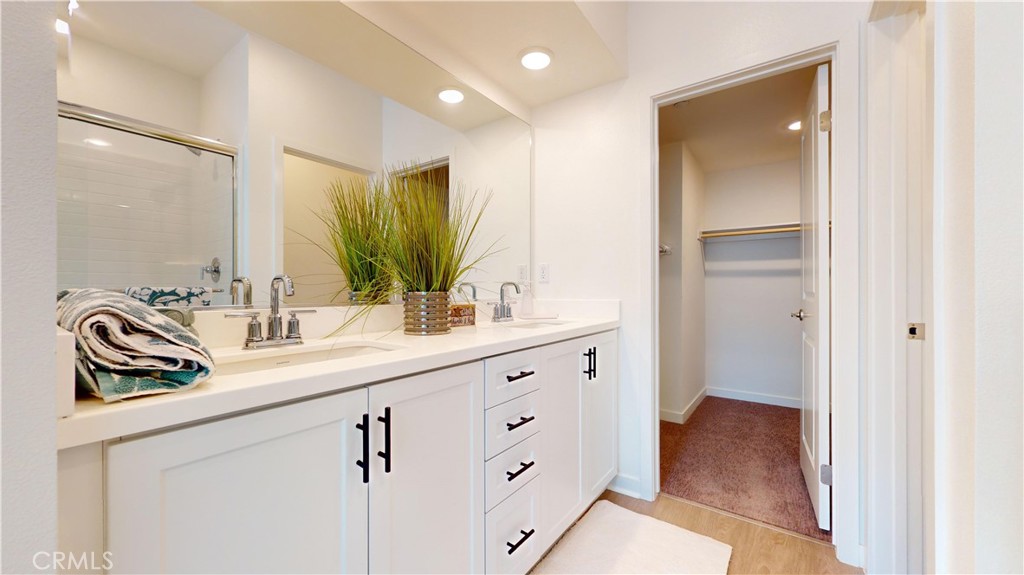 11049 Momentum Drive