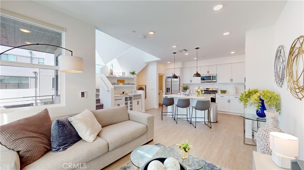 11049 Momentum Drive