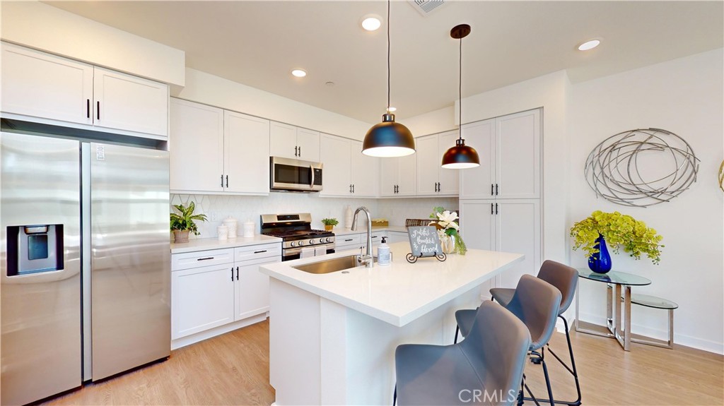 11049 Momentum Drive