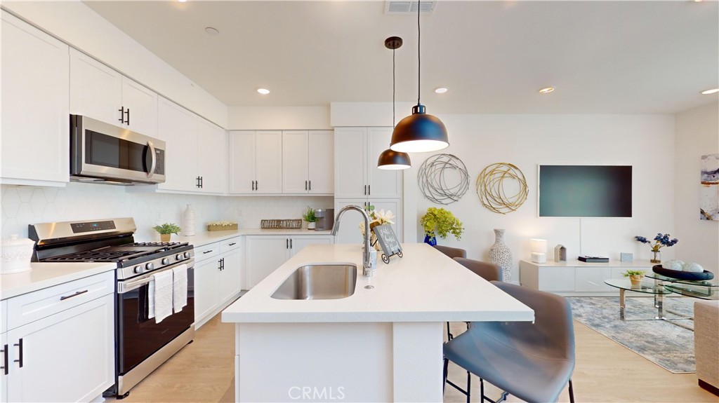 11049 Momentum Drive