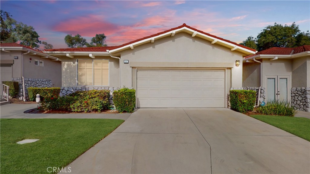 1567 Upland Hills Drive N