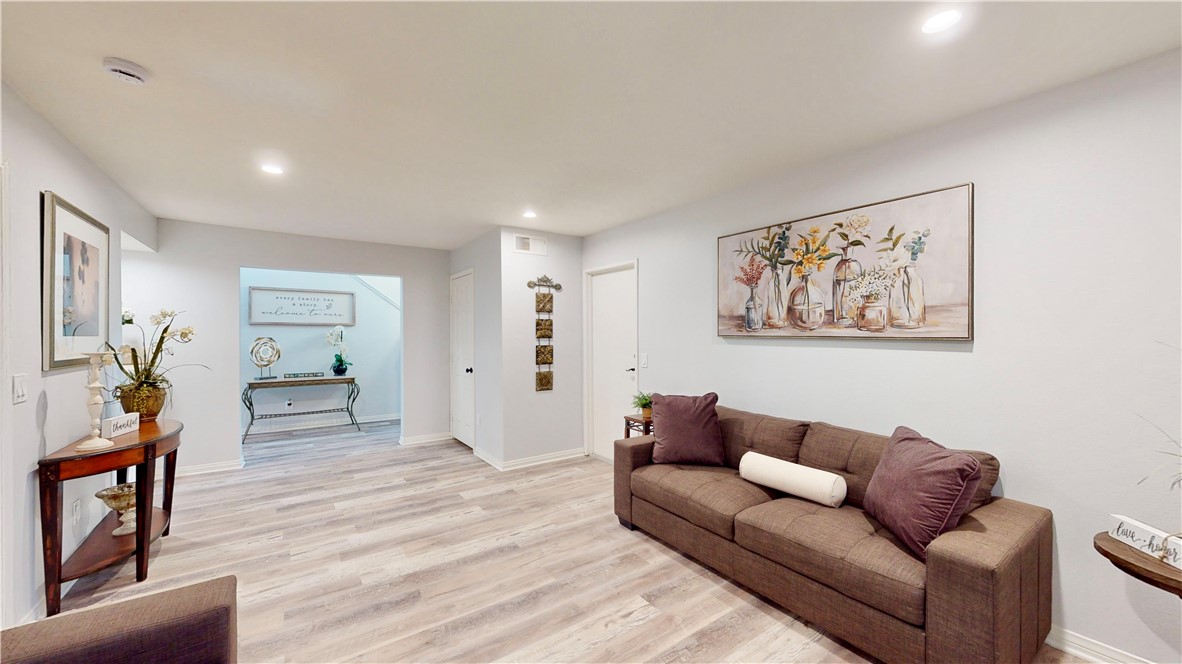 1178 Winged Foot Drive