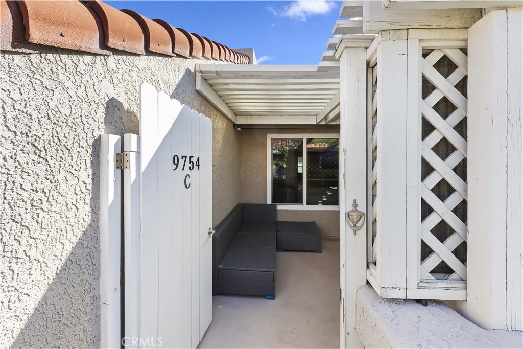 9754 Huntington Drive C