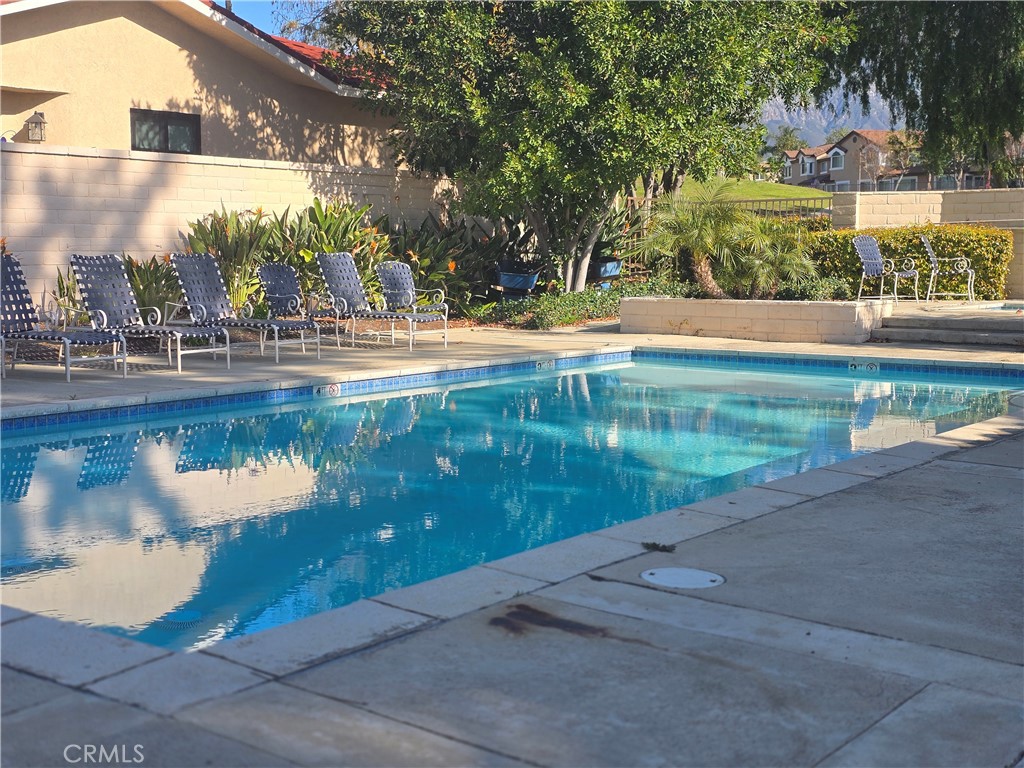 1548 Upland Hills Drive N