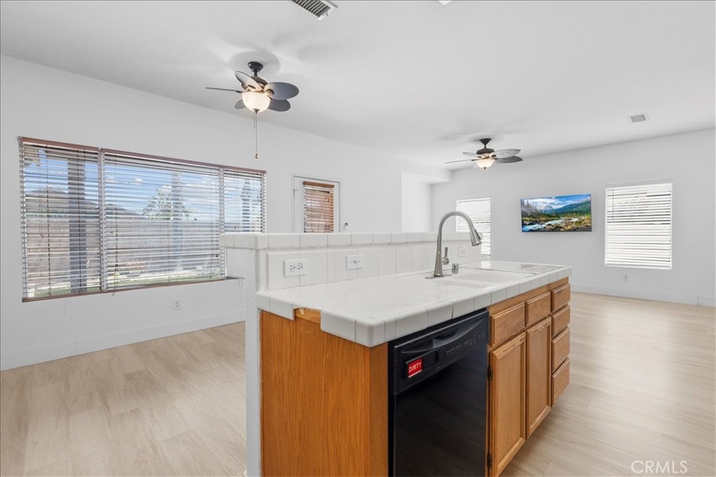 4113 N Tangerine Drive