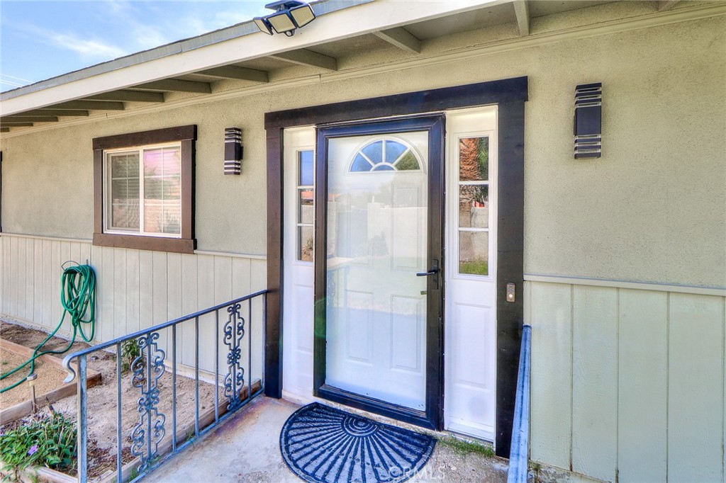 16110 Avenida Ramada