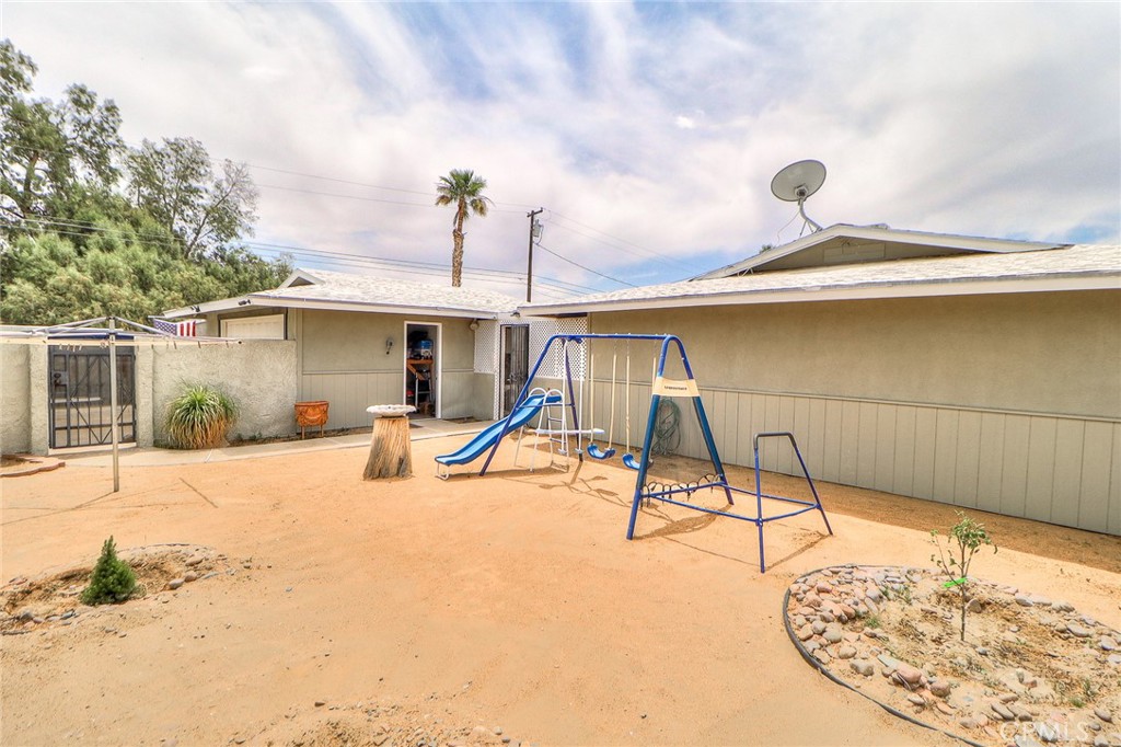 16110 Avenida Ramada