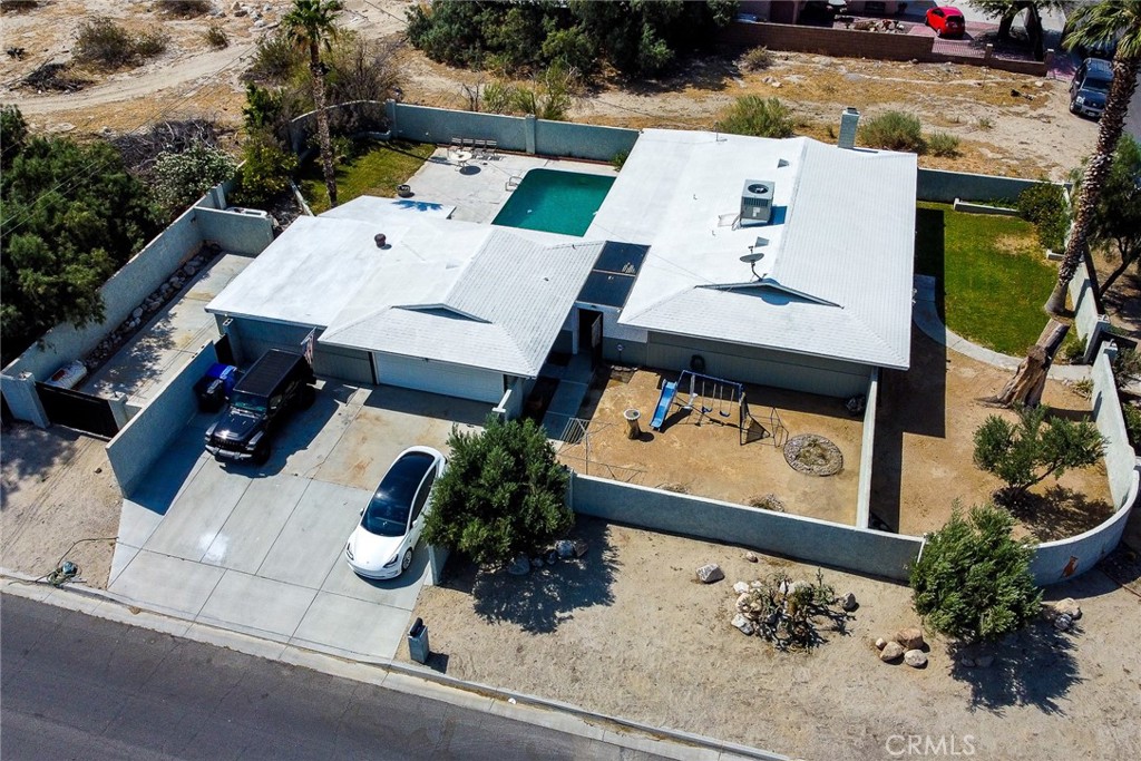 16110 Avenida Ramada