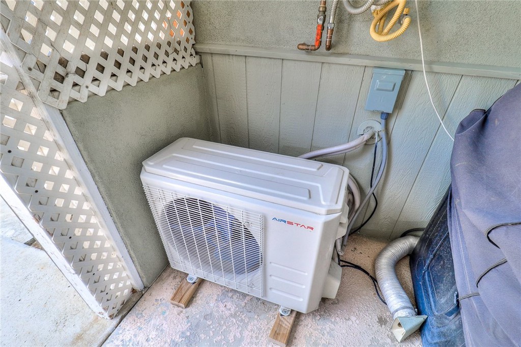 16110 Avenida Ramada