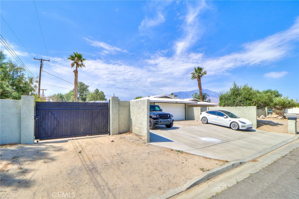 16110 Avenida Ramada