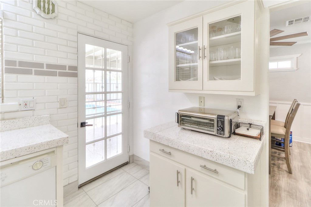 16110 Avenida Ramada