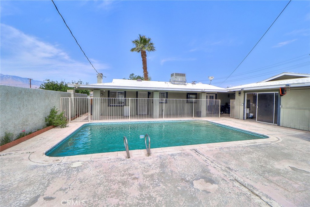 16110 Avenida Ramada