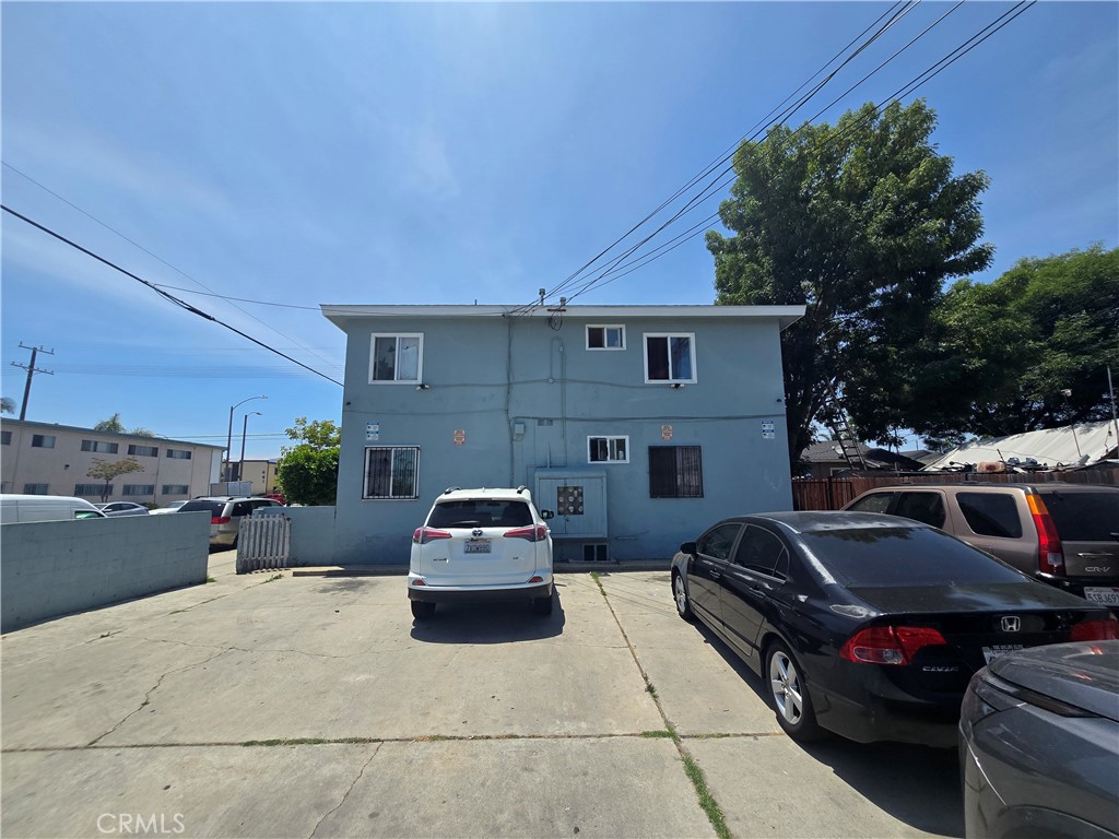 923 W G Street 8