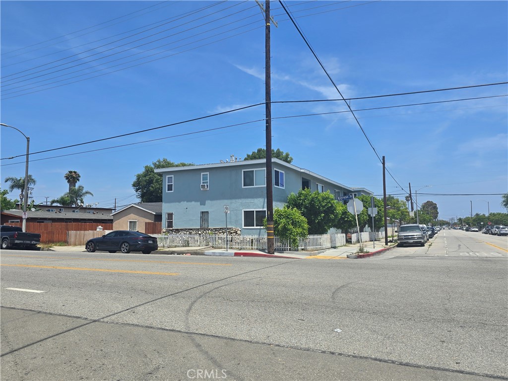 923 W G Street 8