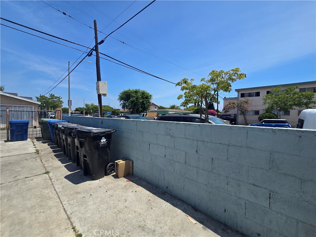 923 W G Street 8