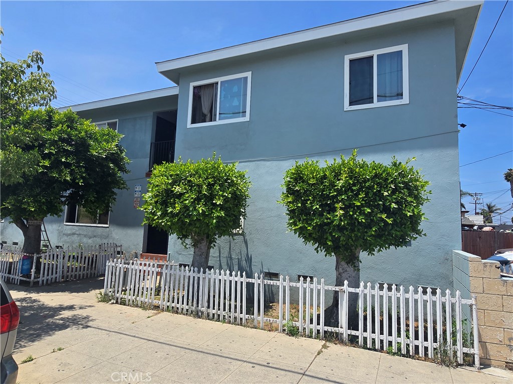 923 W G Street 8