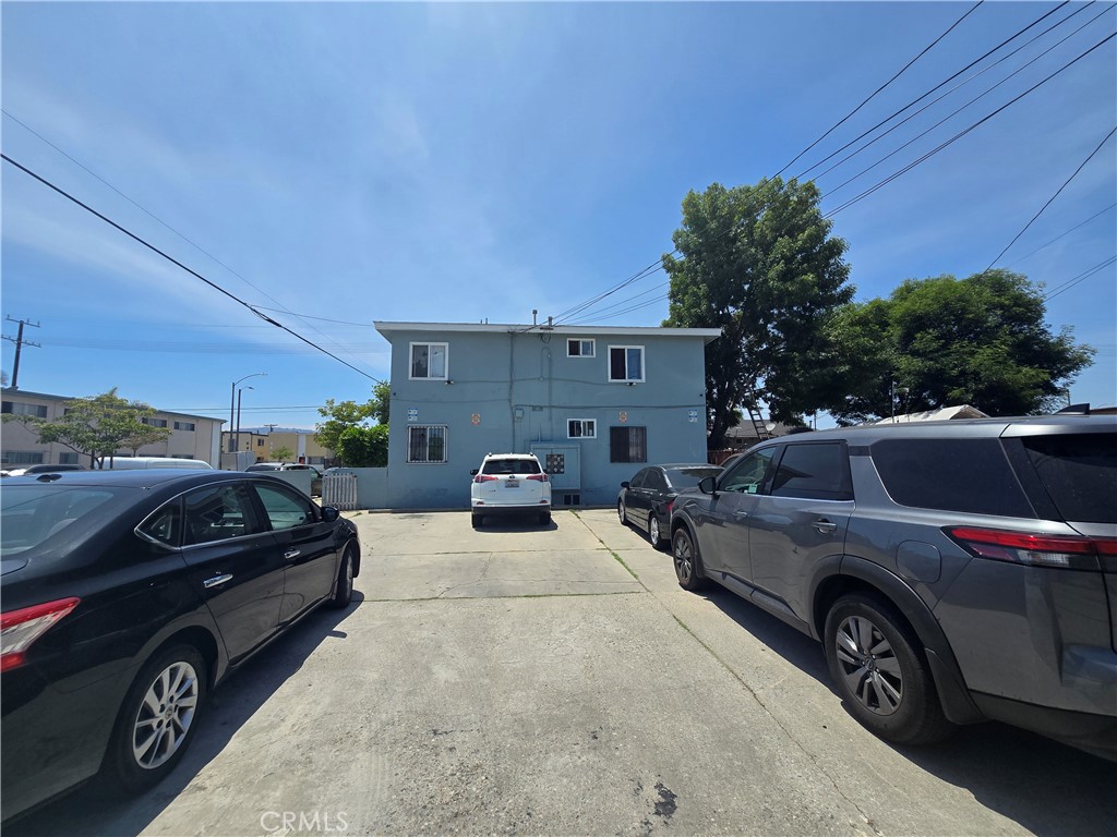 923 W G Street 8