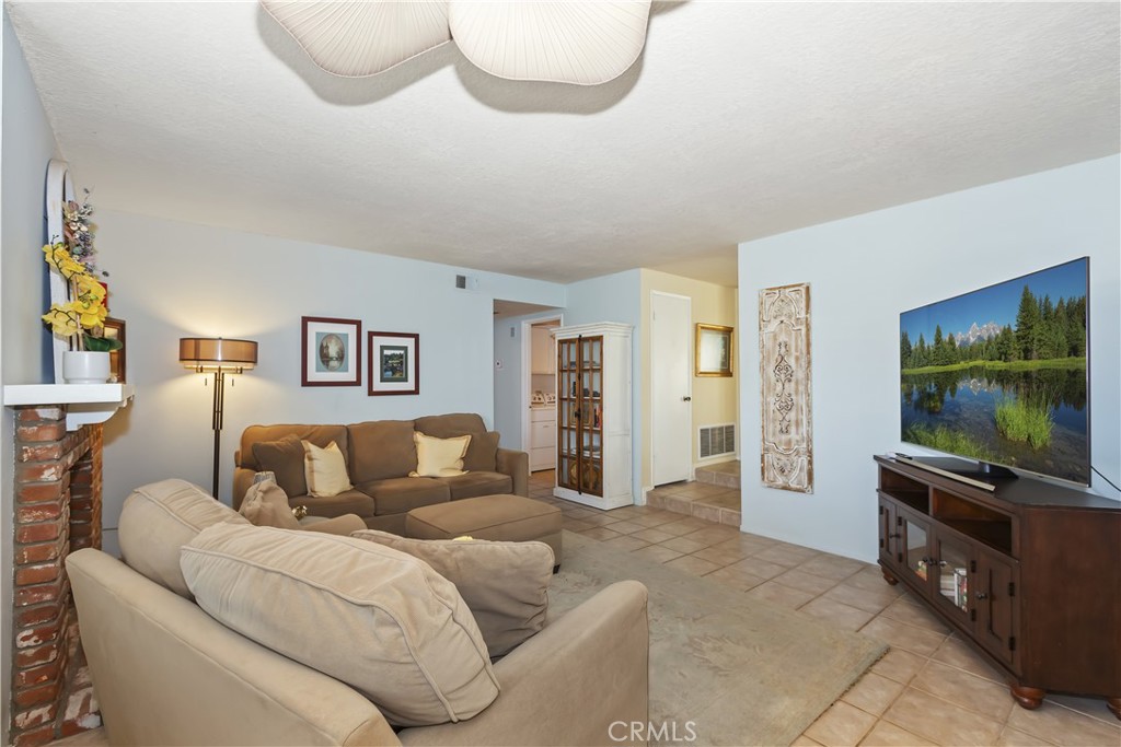 7346 Springmill Place