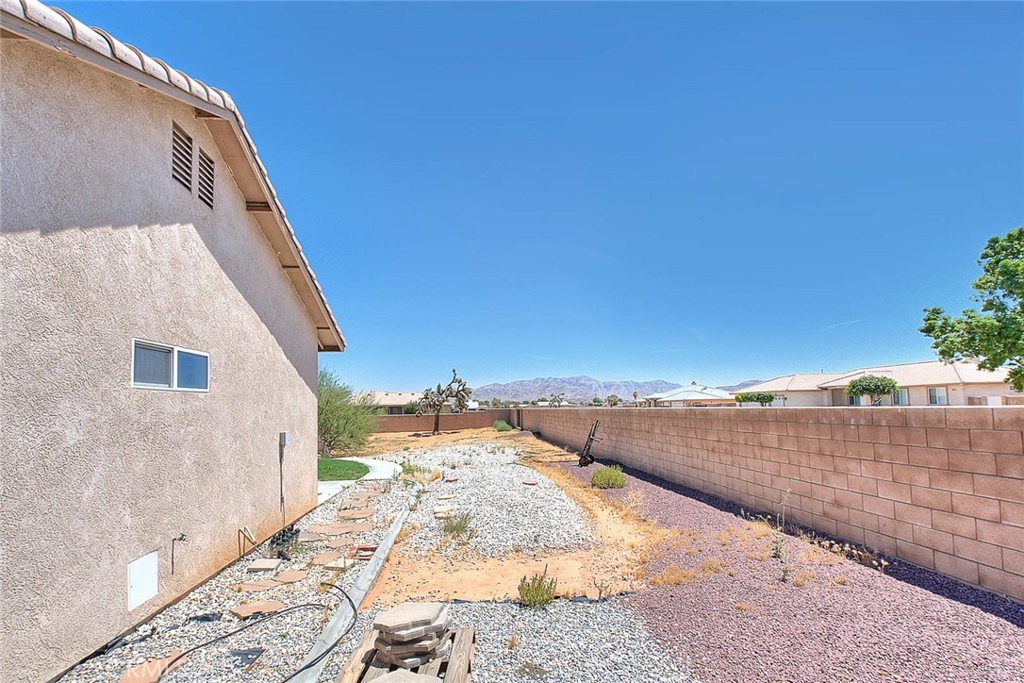 15095 Douglas Street