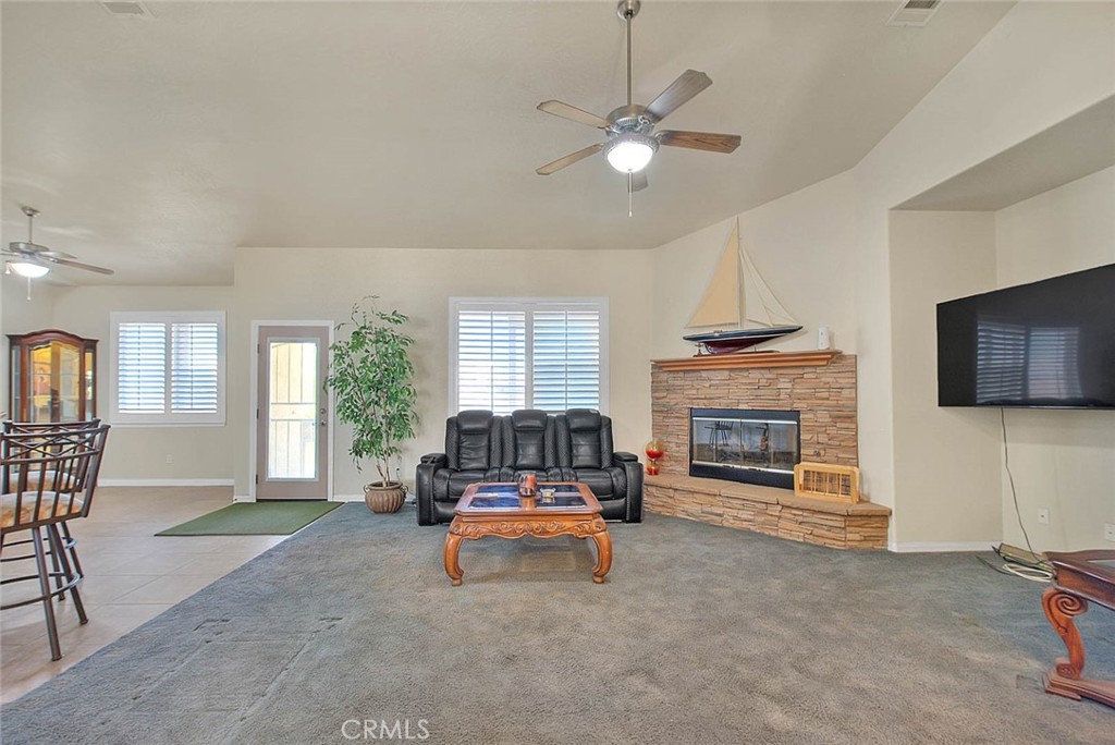 15095 Douglas Street