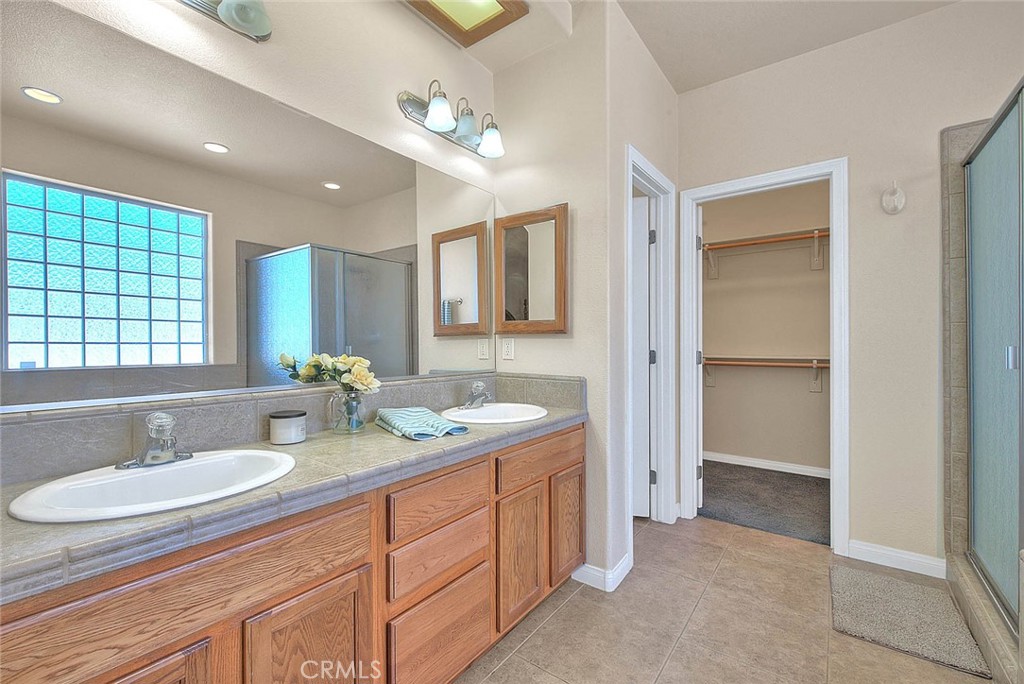 15095 Douglas Street