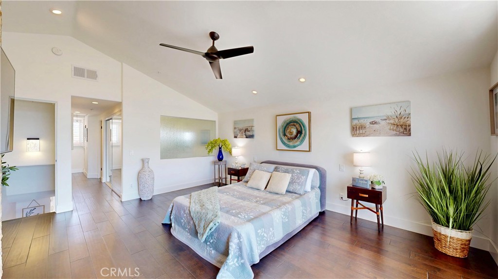 4257 E Ocean Boulevard