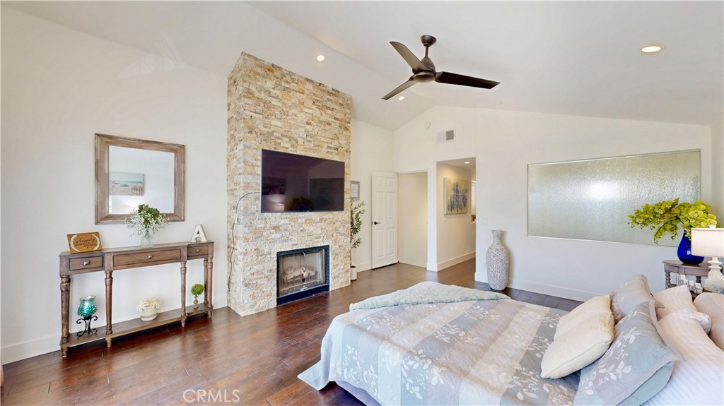 4257 E Ocean Boulevard