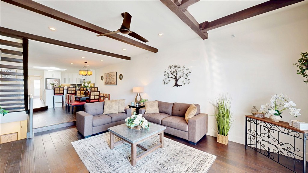 4257 E Ocean Boulevard