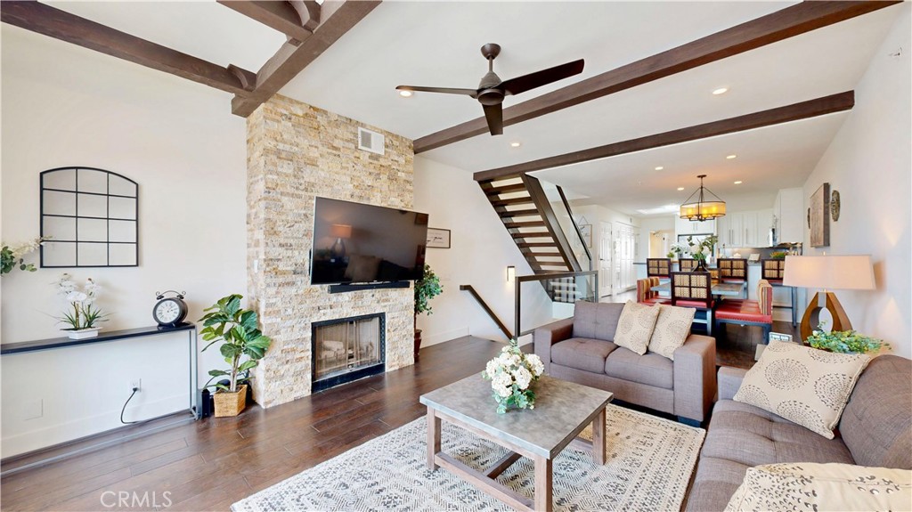 4257 E Ocean Boulevard